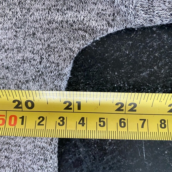 Ruffle Sleeve cold shoulder top - Picture 5 of 9